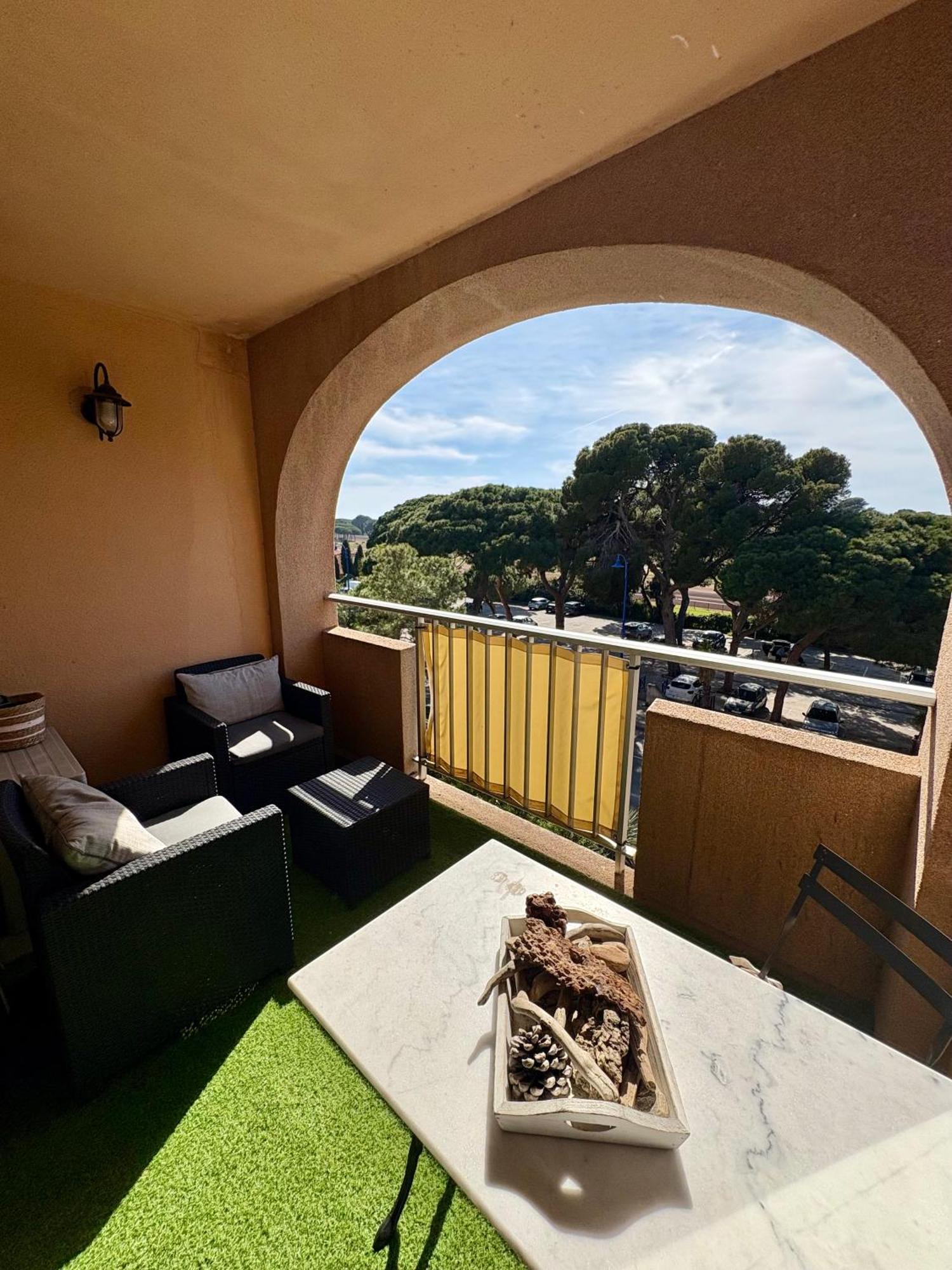 Apartmán Sejour Au Port Hyères Exteriér fotografie